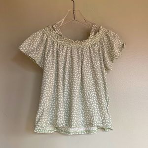 Crown of Hearts, Off shoulder tee.